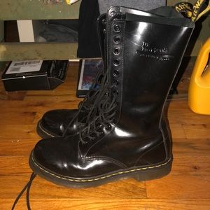 Black leather dr marten 14 eye boot